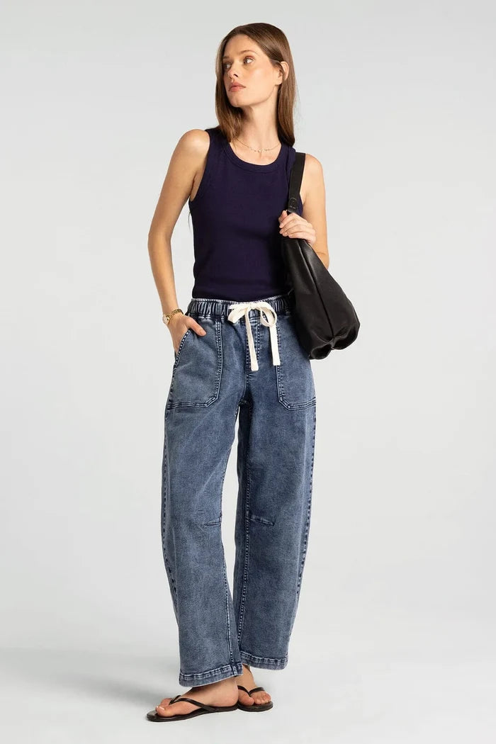 Avril Pants