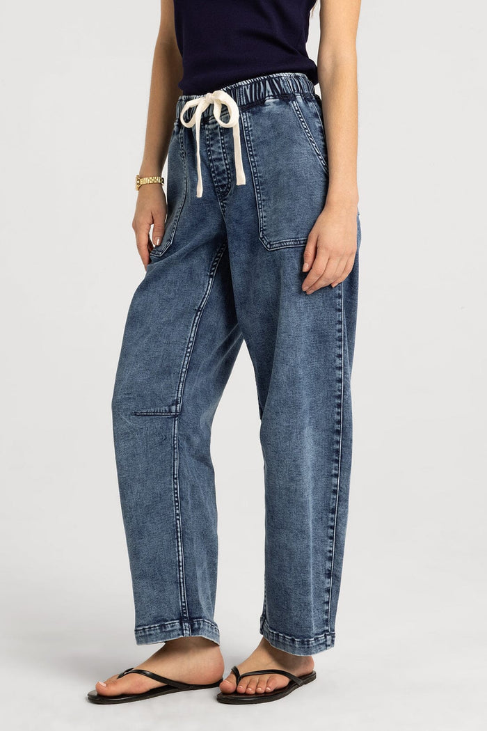 Avril Pants