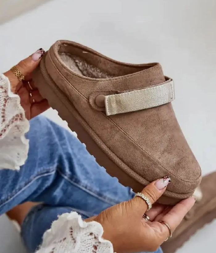 Charlotte Slides