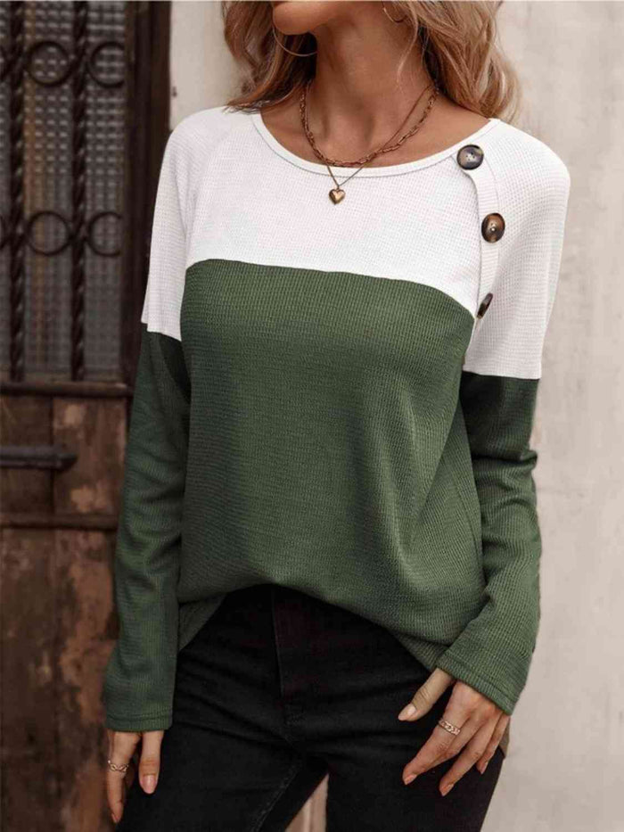 Contrast Round Neck Long Sleeve T-Shirt - Madikfashions.com