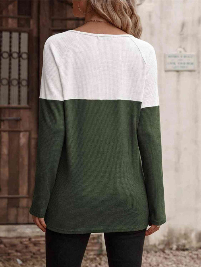 Contrast Round Neck Long Sleeve T-Shirt - Madikfashions.com