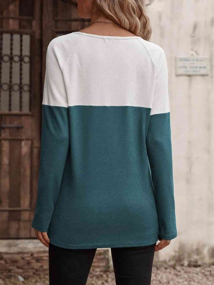 Contrast Round Neck Long Sleeve T-Shirt - Madikfashions.com