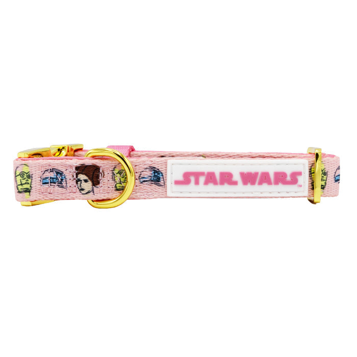 The Sassy Woof Dog Collar - STAR WARS™ Princess Leia features a pink design with Princess Leia and Yoda, gold hardware, and a white patch showing the Star Wars logo in pink.