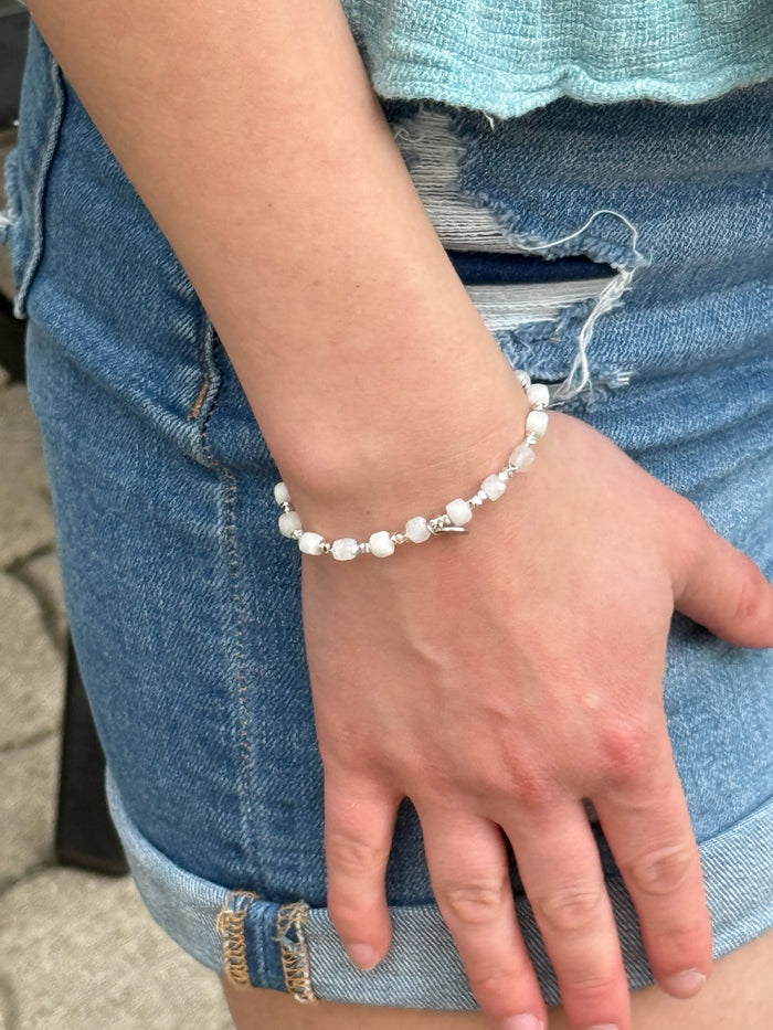 White and Silver Beaded Bracelet