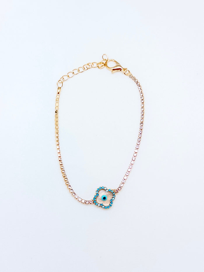 Gold Sparkly bracelet with clove in the center