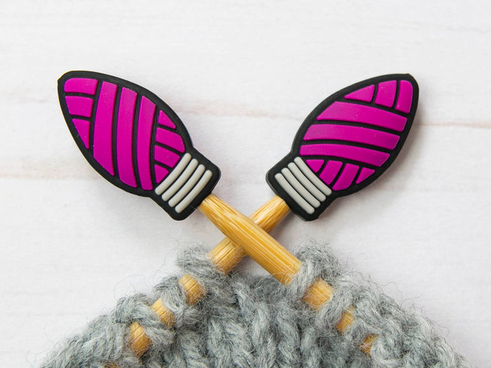 Merry & Bright Yarn Lightbulbs | Stitch Stoppers