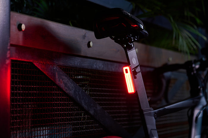 Moon Helix Sense Red Light 450 Lm