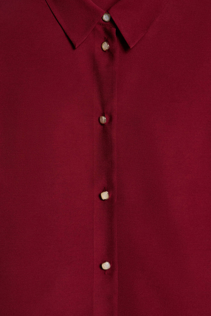 DARK RED