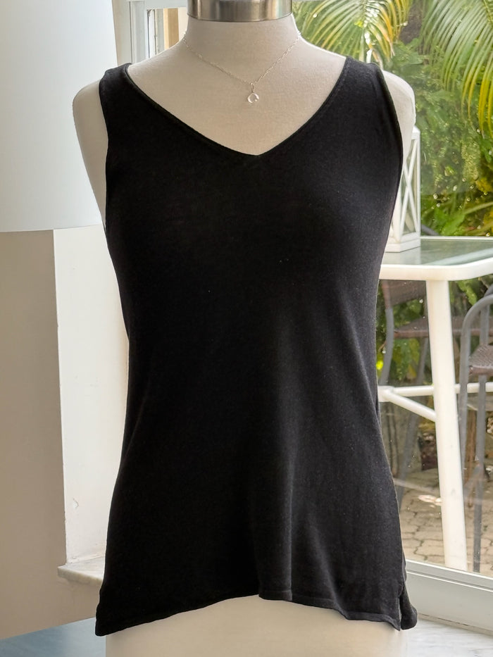 black cotton tank top