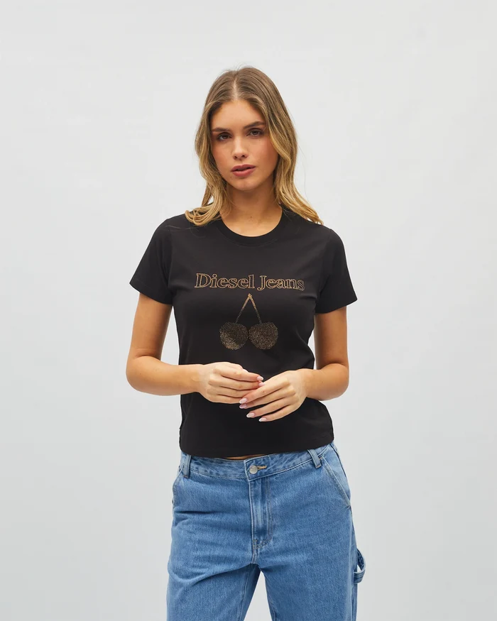 Selena Tee Black