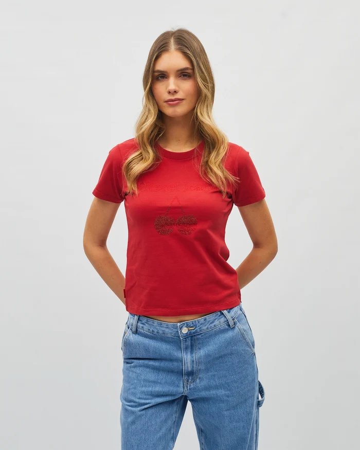 Selena Tee Cherry Juice