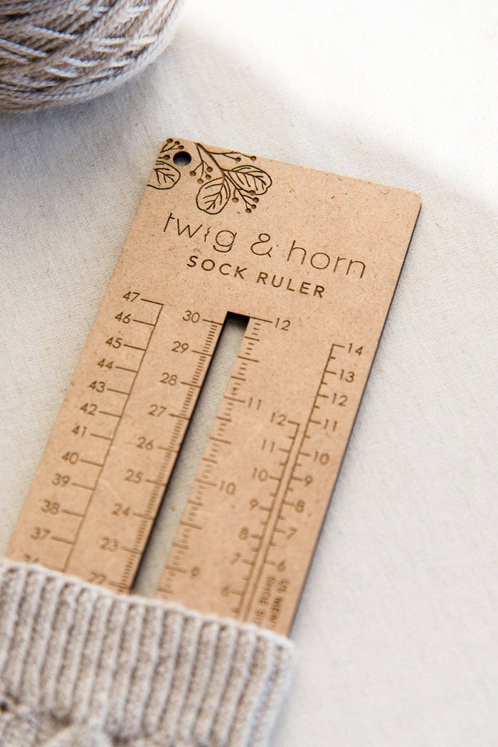 Sock sizing ruler