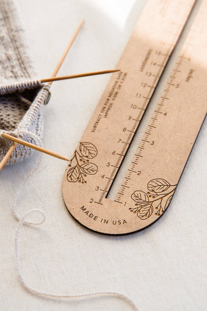 Sock sizing ruler