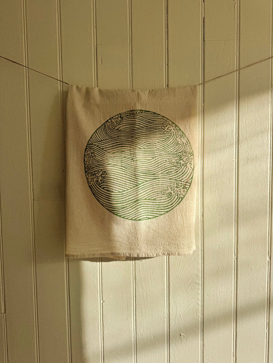 Tea towel with Spray Print in Green