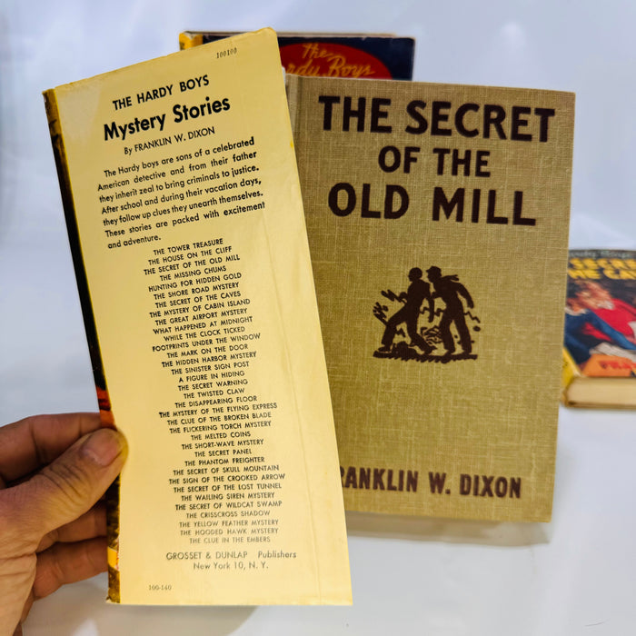 The Hardy Boys The Secret of the Old Mill 1927 The Secret of the Caves 1929 The Twisted Claw 1939 by F.W. Dixon Grosset and Dunlap