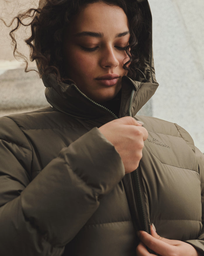 Women's Epiq Down Hooded Long Parka v2 - Light Moss