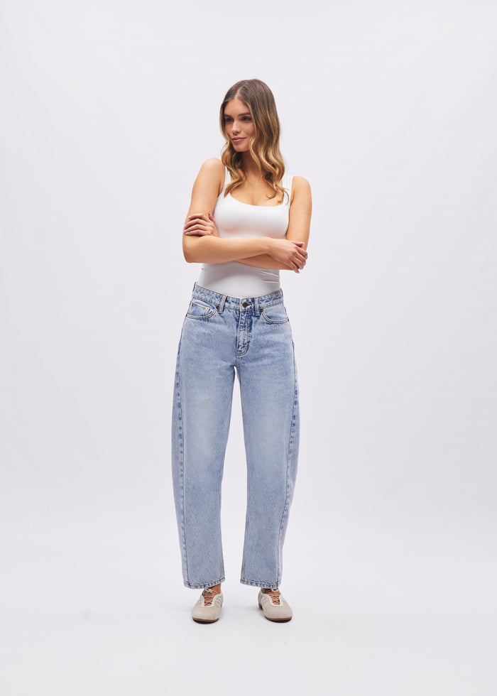 Yvette Barrel Fit Washed Blue